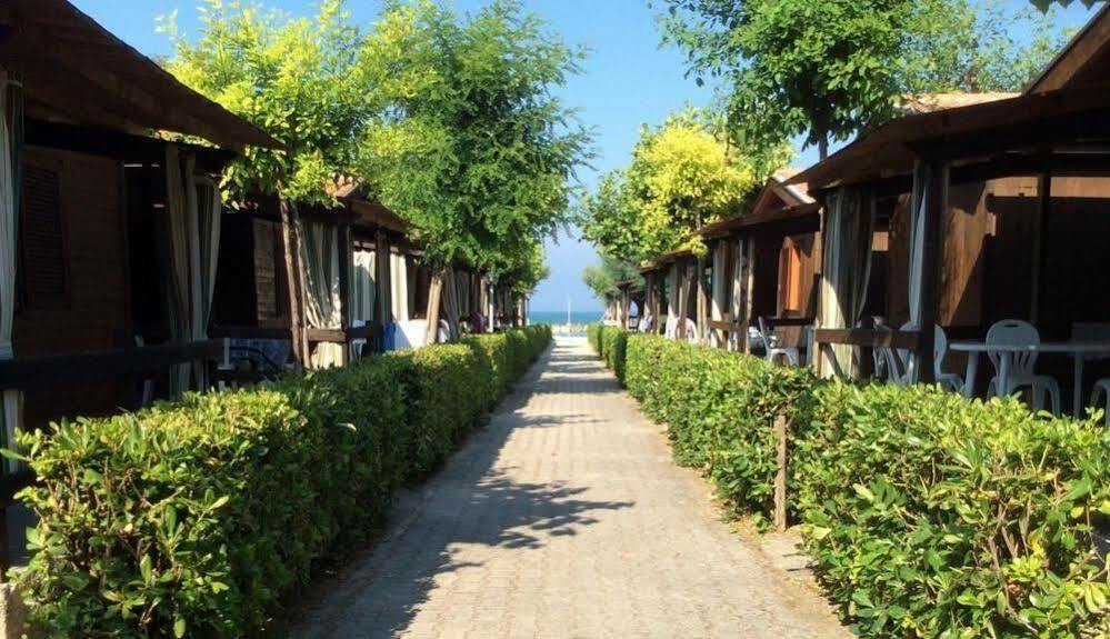 Girasole Eco Family Village Fermo Exterior photo